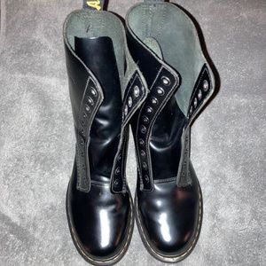 Dr Martens 1490